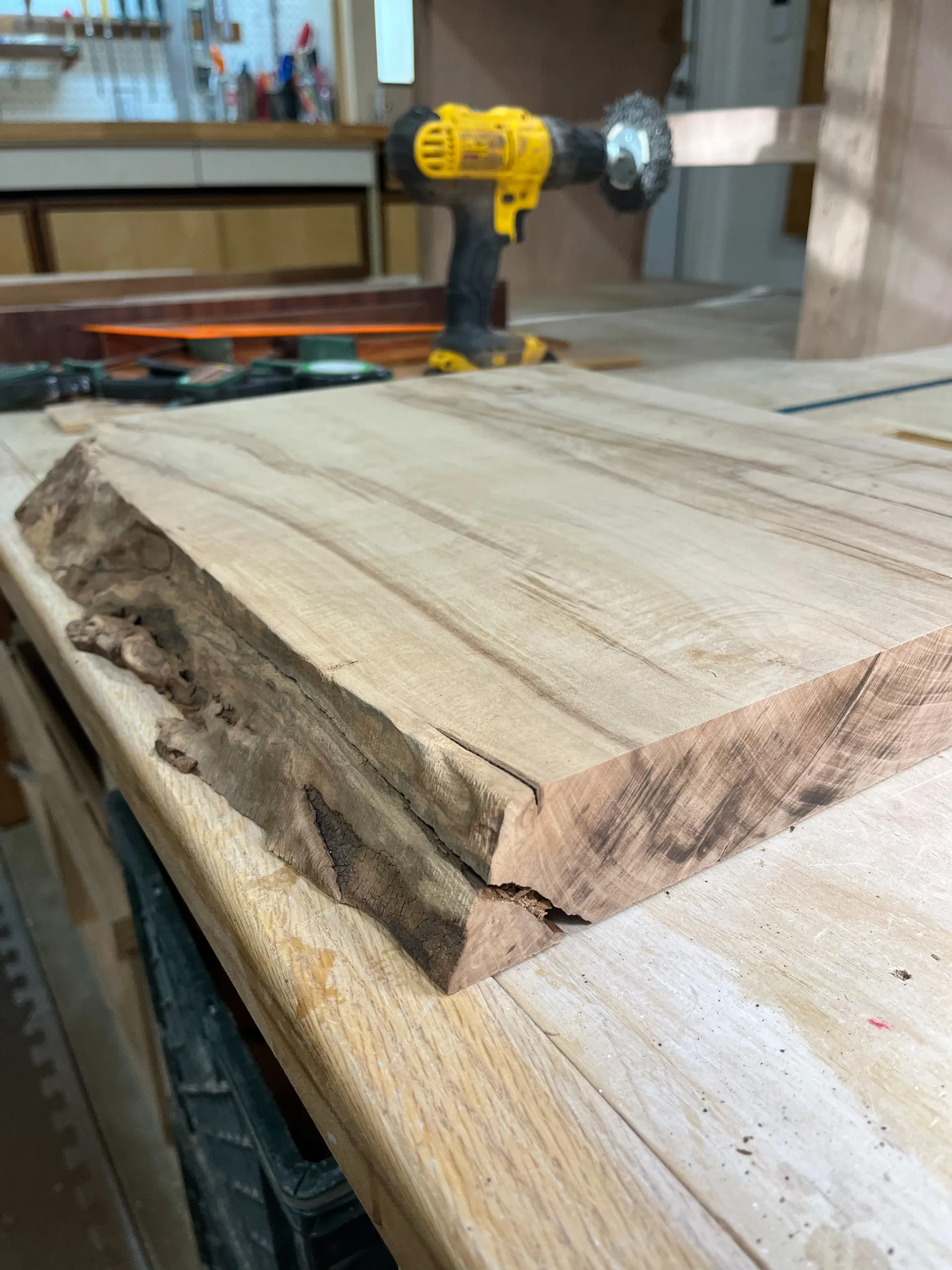 Cutting the cutting board to length