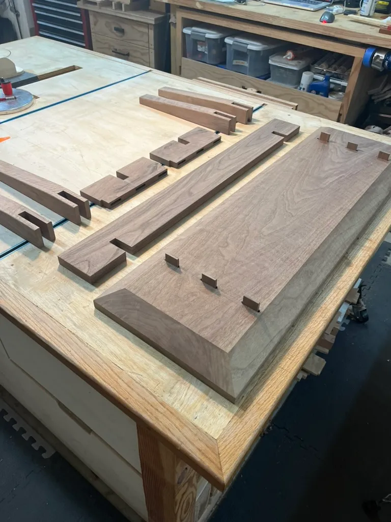 Fitting the entryway bench's mortise and tenon joints